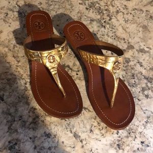Gold ➖ Tory Burch ➖ Wedge Sandal